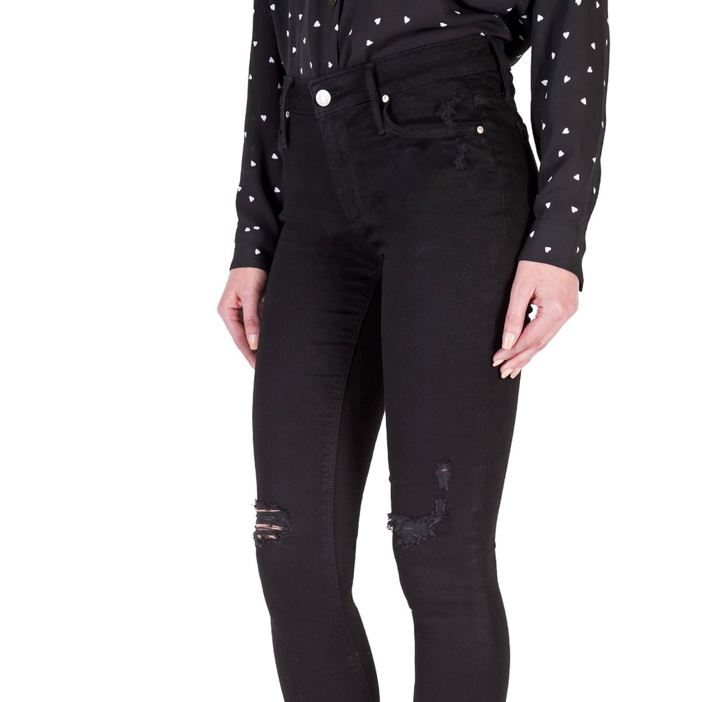 Black distressed Skinny Jeans